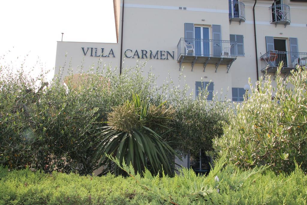 Residence Villa Carmen Fronte Mare A 50 Mt Pietra Ligure Exteriér fotografie